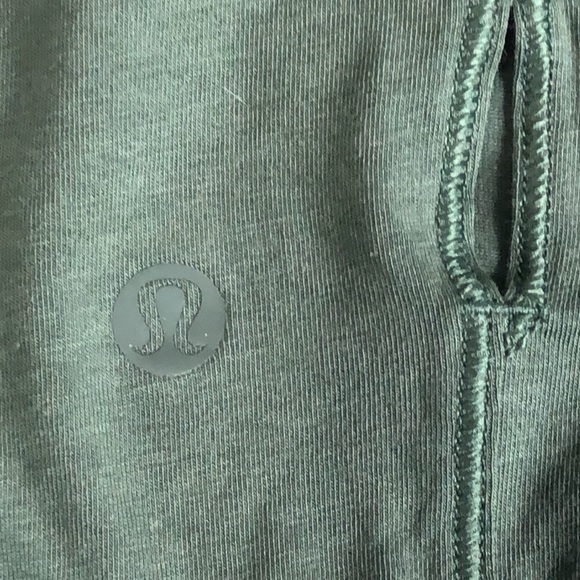 🆕 Lululemon Its A Tie Tank Size 8 - Dark Forest - Picture 8 of 9